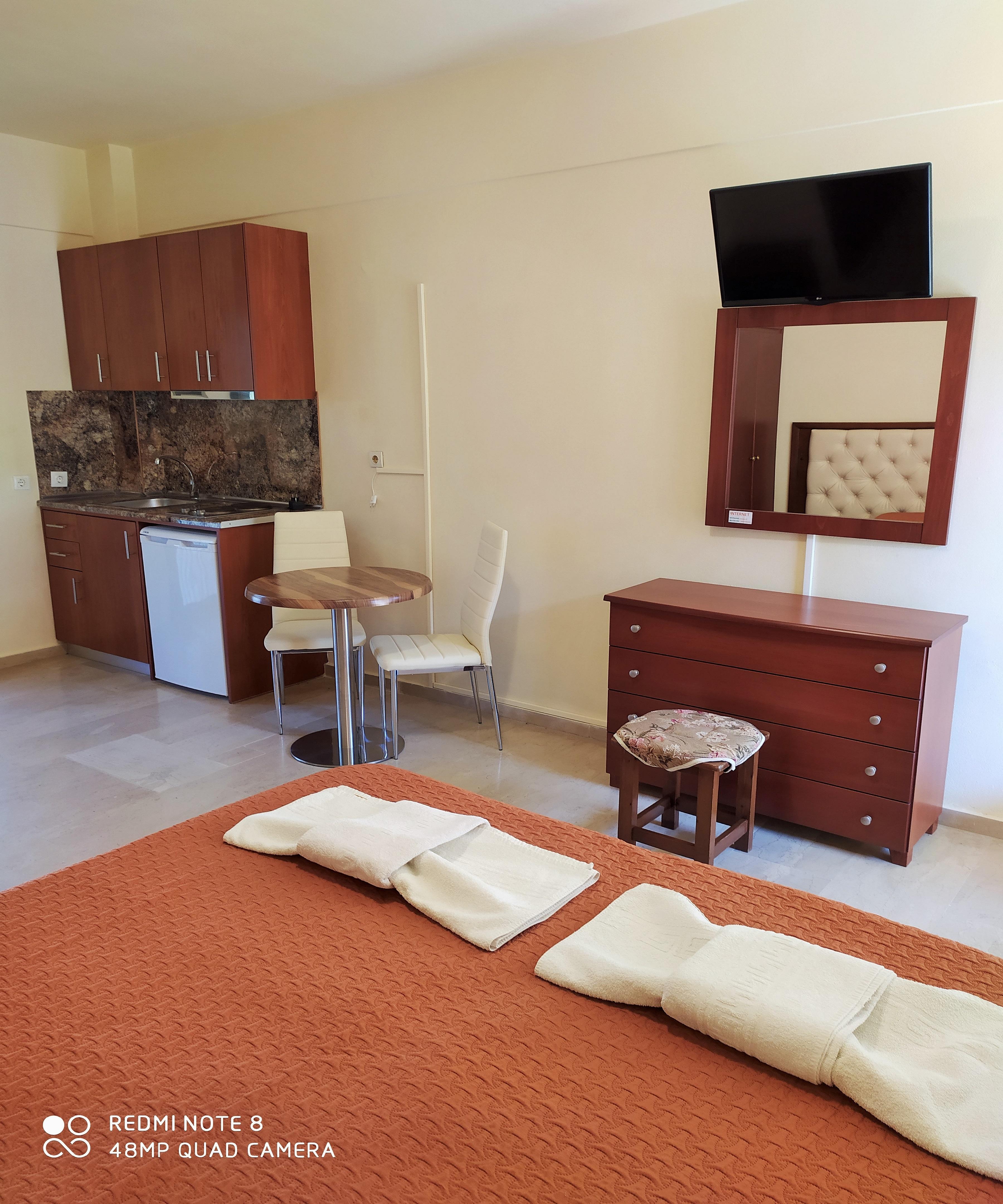 Toula'S Apartments Сідарі Екстер'єр фото