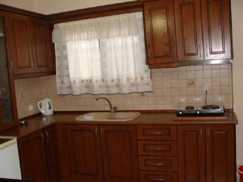 Toula'S Apartments Сідарі Екстер'єр фото